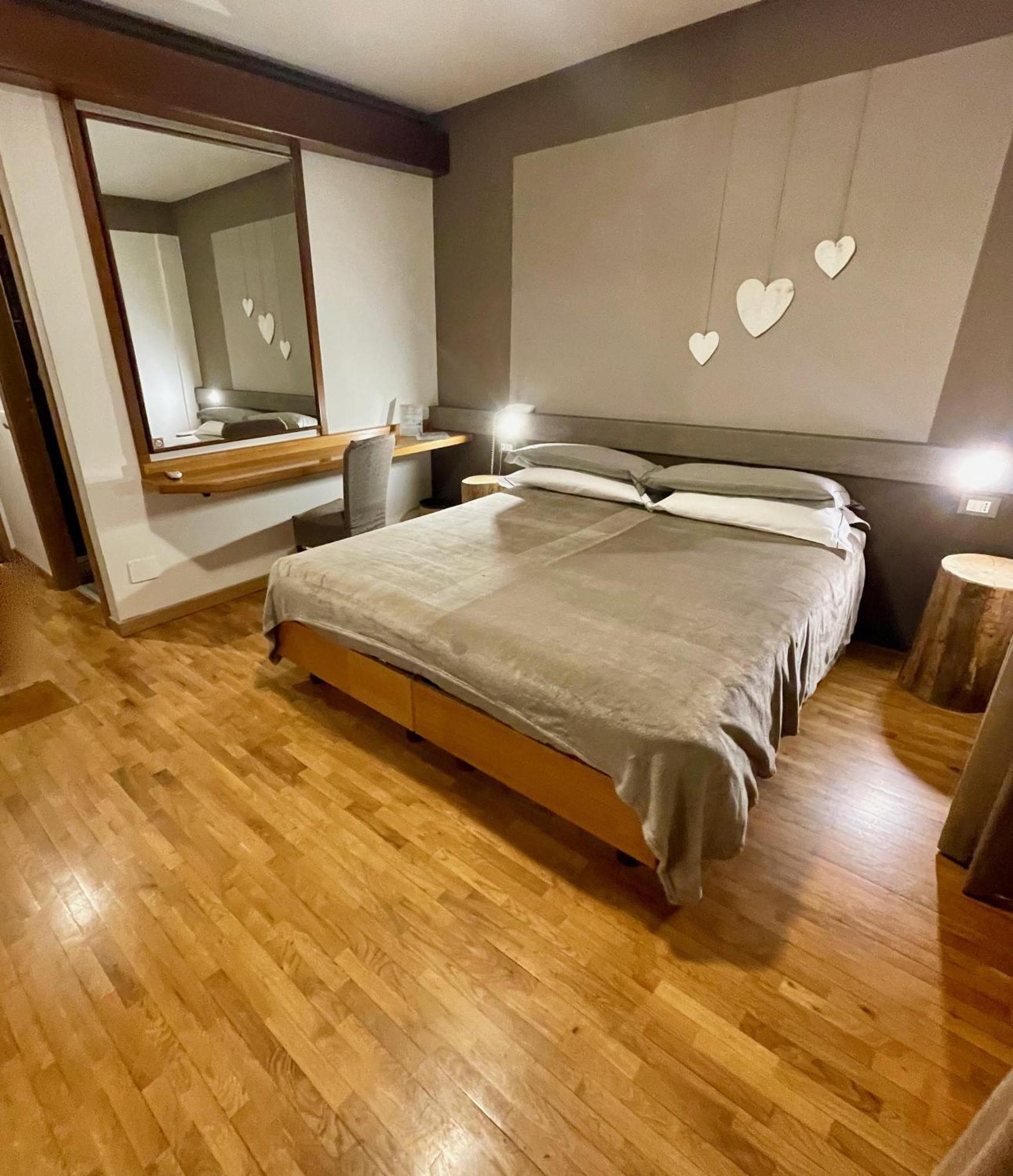 Hotel Garni Sorriso Ponte Di Legno Exterior photo